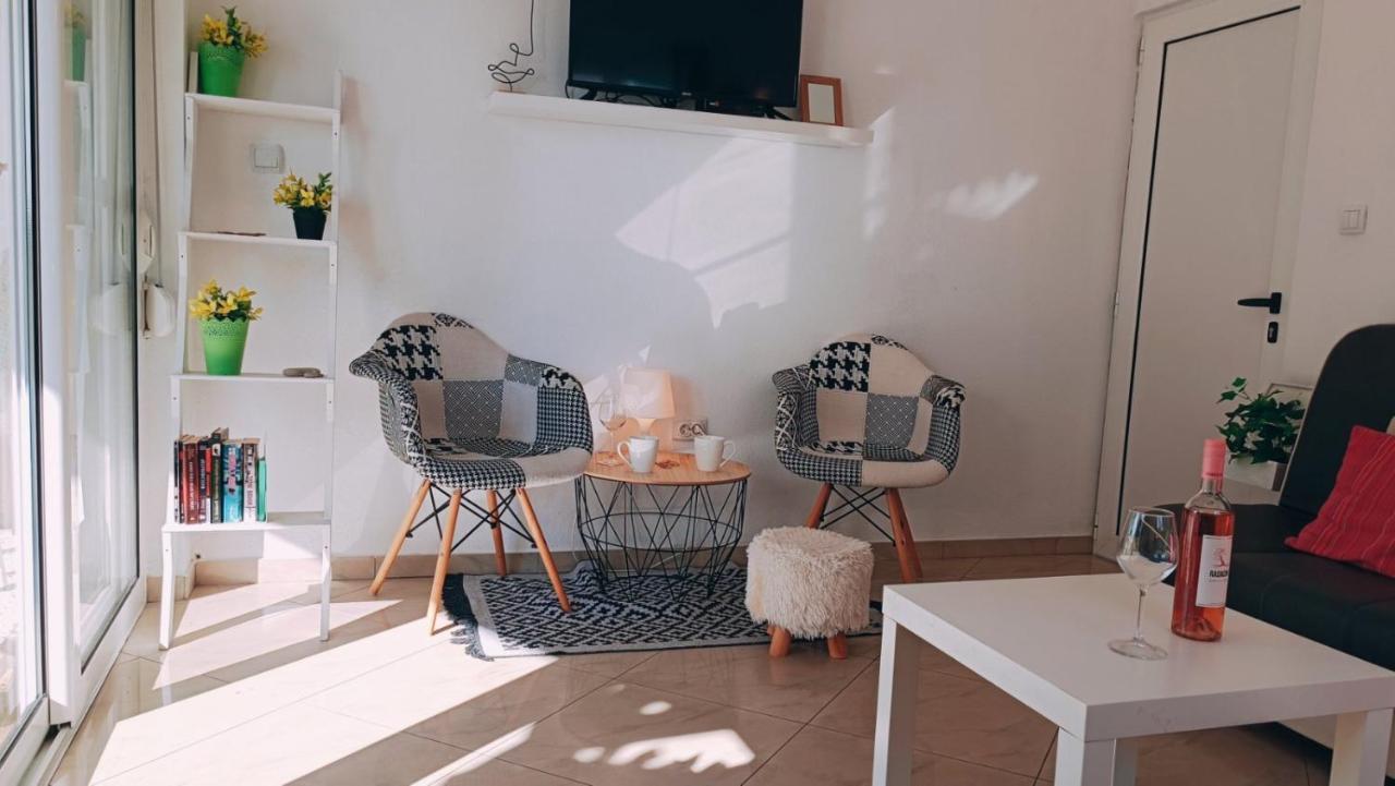 Beach Apartment With Beach Chairs N.1 Utjeha Zewnętrze zdjęcie