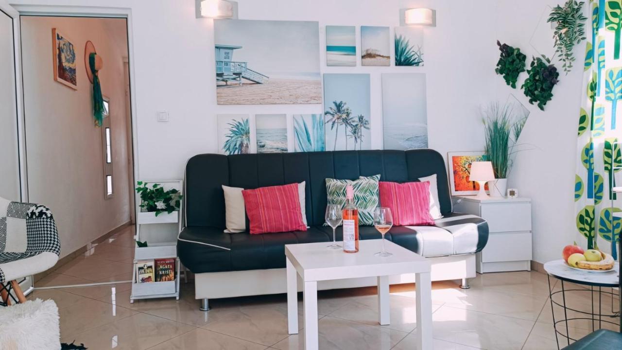 Beach Apartment With Beach Chairs N.1 Utjeha Zewnętrze zdjęcie